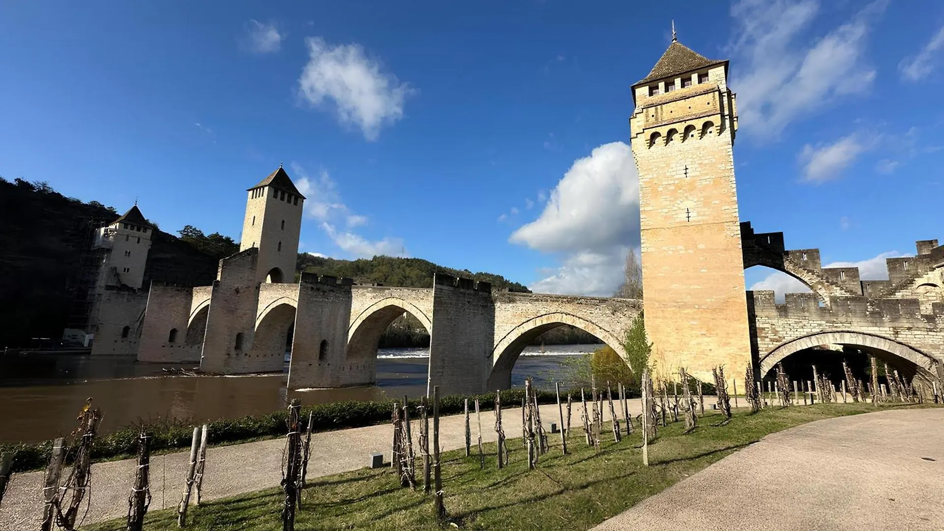 Les Hauts De Saulies - Chambre Et Table D'Hotes De Charme Vers  0*, Vers (Lot)