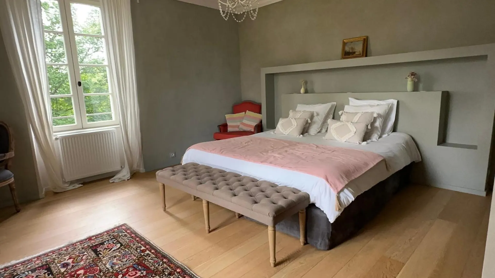 Bed and Breakfast Les Hauts De Saulies - Chambre Et Table D'Hotes De Charme Vers