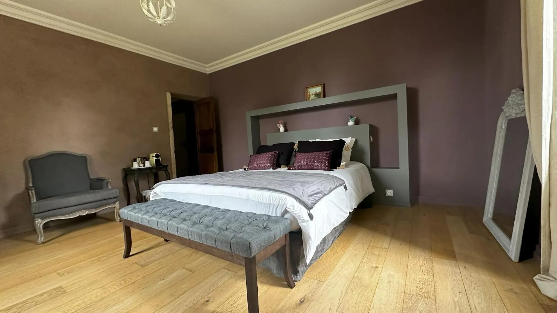 Bed and Breakfast Les Hauts De Saulies - Chambre Et Table D'Hotes De Charme Vers