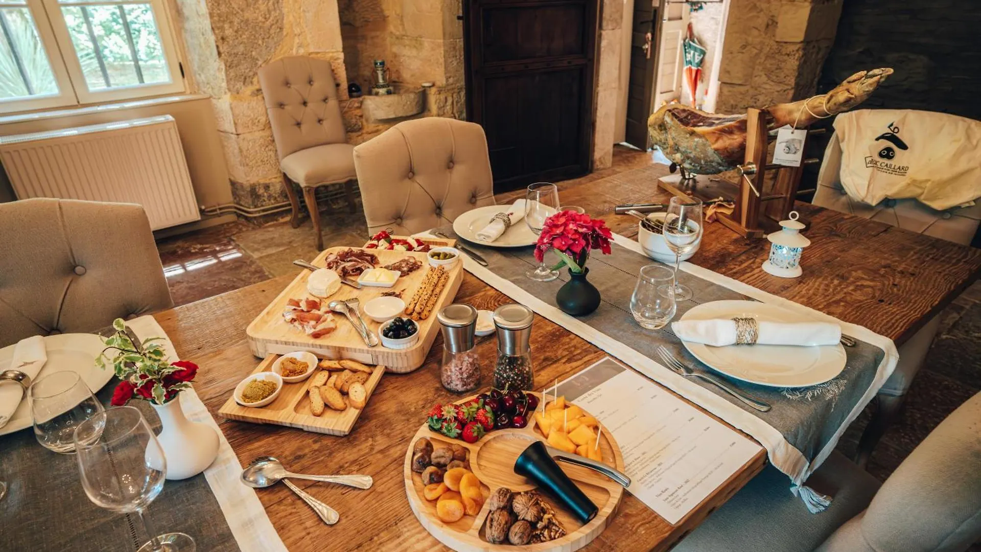Bed and Breakfast Les Hauts De Saulies - Chambre Et Table D'Hotes De Charme Vers