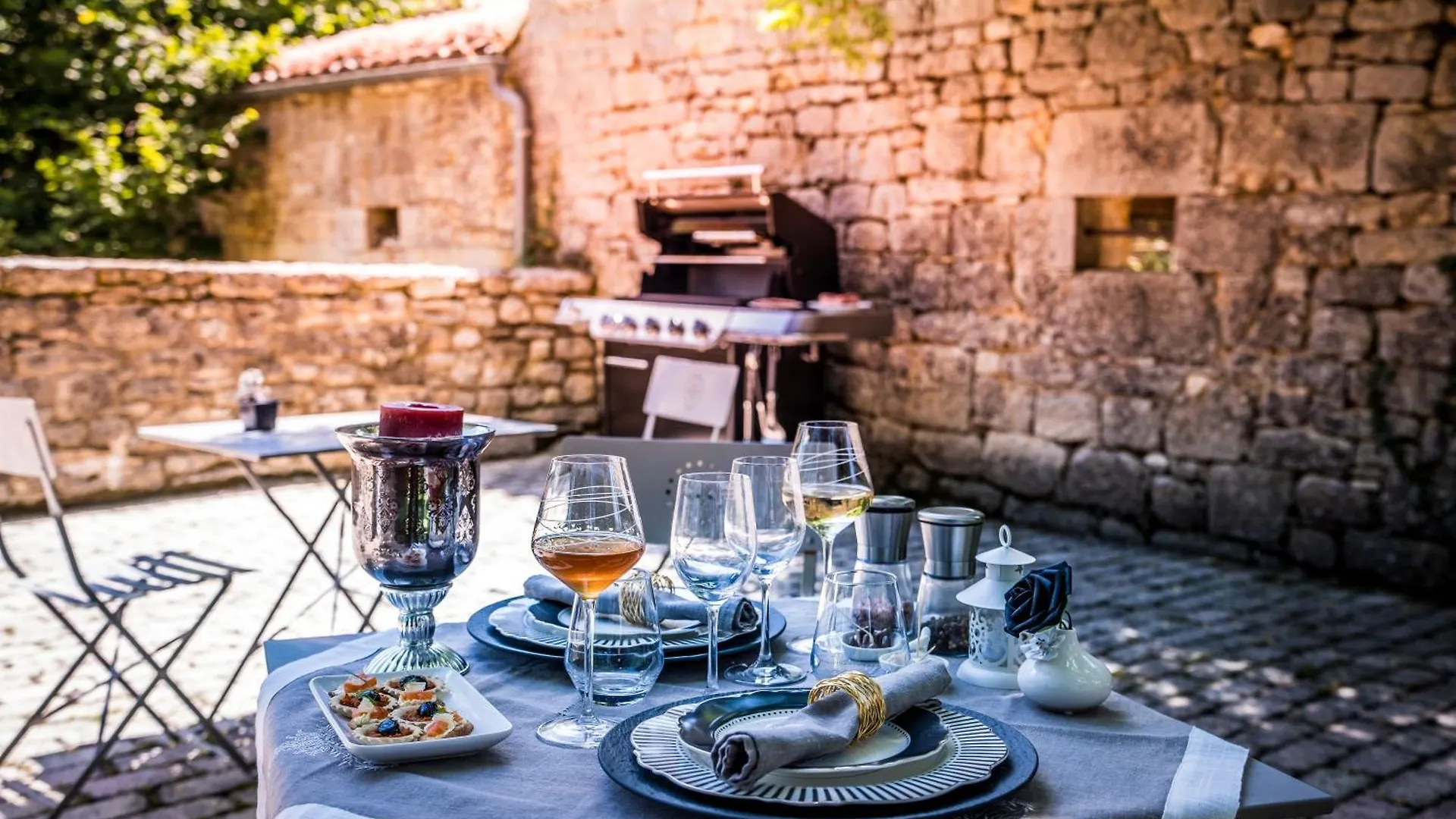 Bed and Breakfast Les Hauts De Saulies - Chambre Et Table D'Hotes De Charme Vers  Γαλλία
